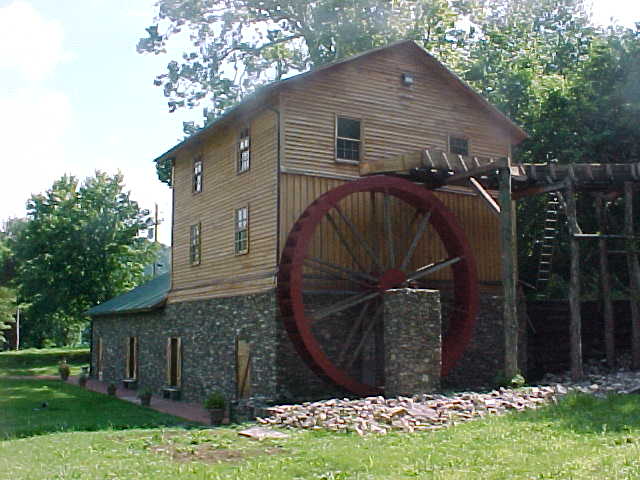 Palmer Mill Wheel Side Close.jpg (47943 bytes)